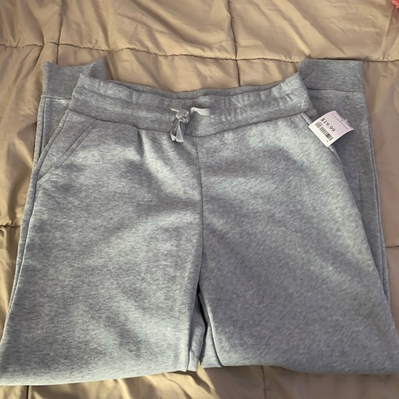 Bundle of black and gray joggers - Picture 2 of 4